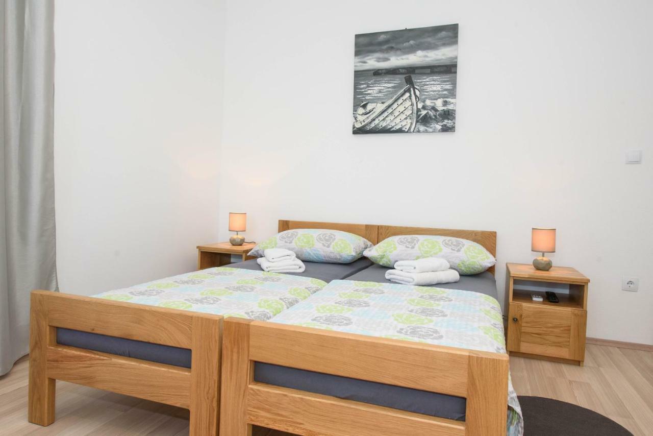 Luxury Rooms Ivana Kaštela Buitenkant foto
