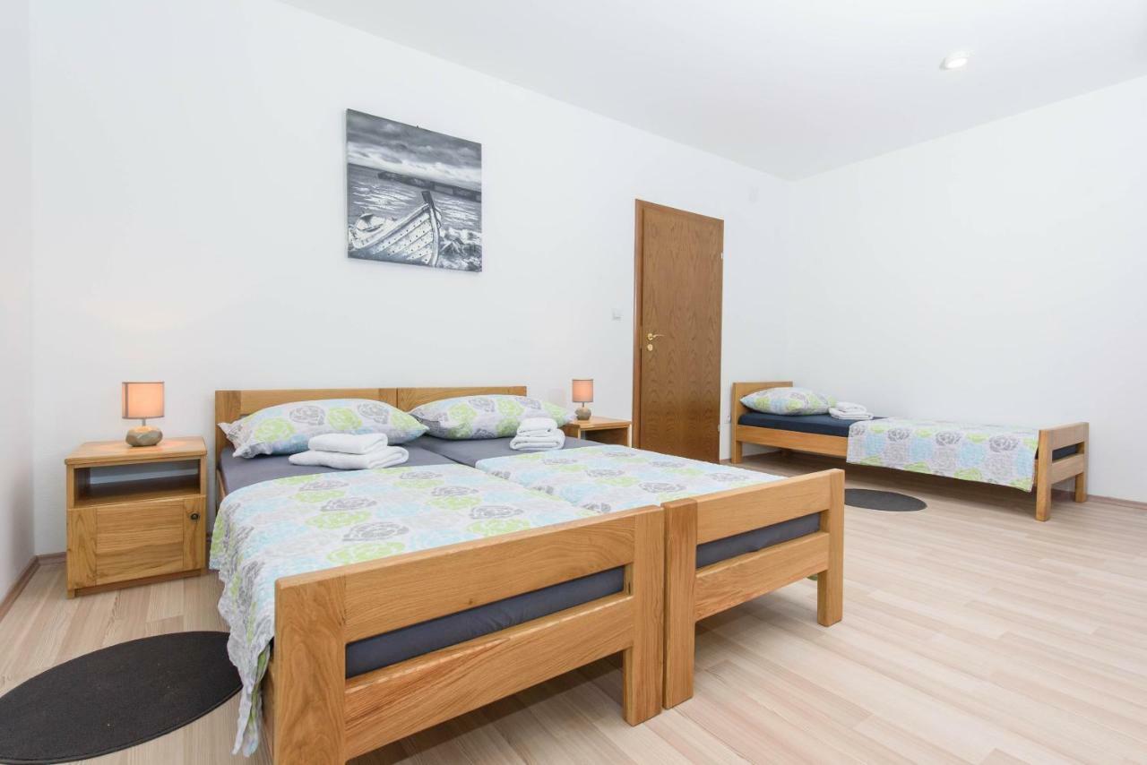 Luxury Rooms Ivana Kaštela Buitenkant foto